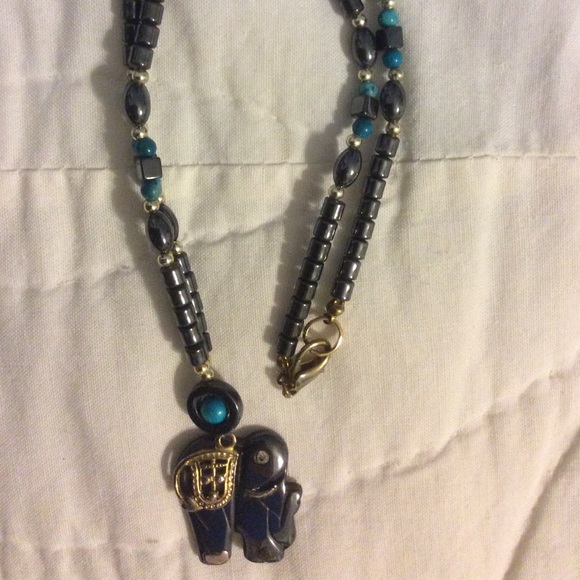 Necklace-elephant pendant - Picture 5 of 5